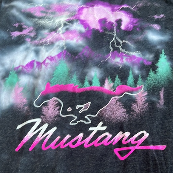 His is a small guys shirt from ford - Picture 2 of 3